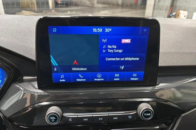 Ford Kuga image 4