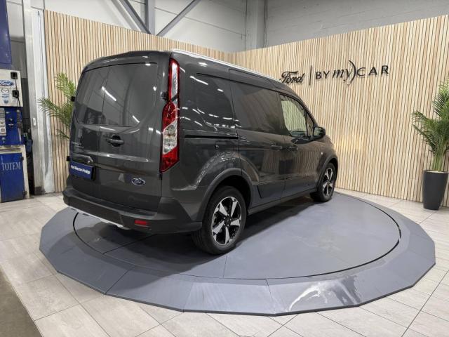 Ford Transit Connect image 2