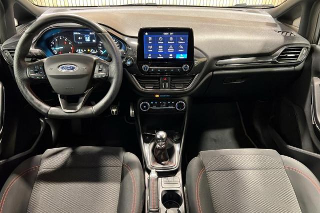Ford Fiesta image 6