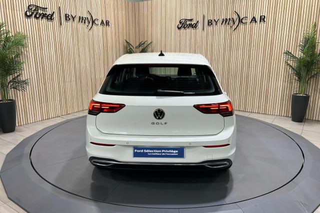 Volkswagen Golf image 8