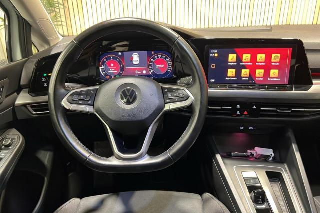 Volkswagen Golf image 4