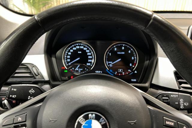 Bmw X1 image 6