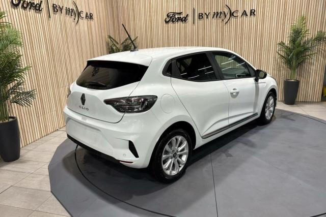 Renault Clio image 6