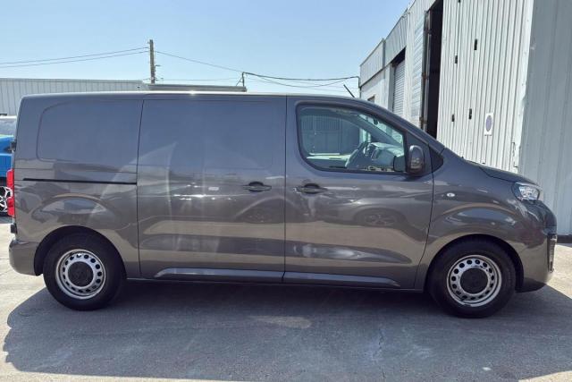 Peugeot Expert image 1