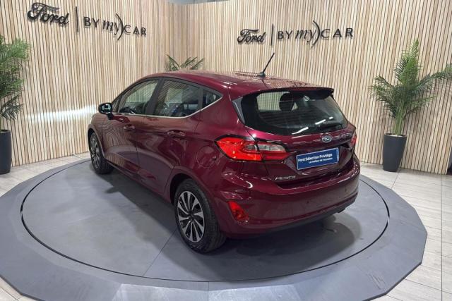 Ford Fiesta image 6