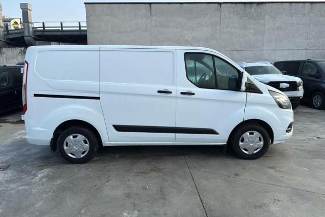 Ford Transit Custom image 9