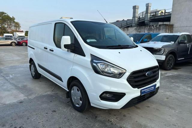 Ford Transit Custom image 8