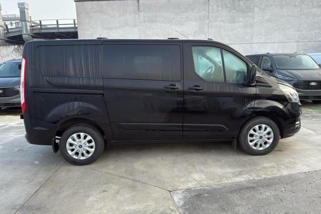 Ford Transit Custom image 4