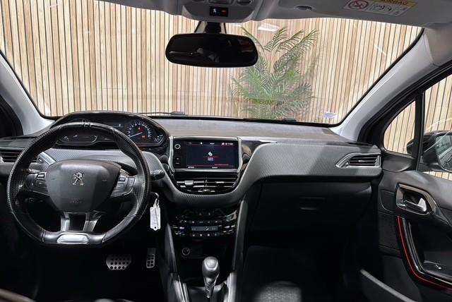 Peugeot 208 image 5