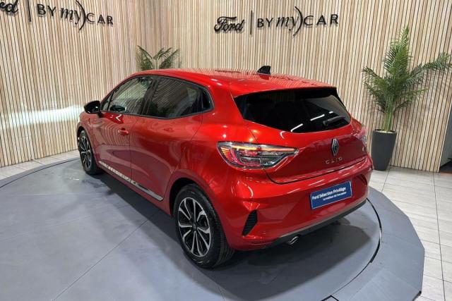 Renault Clio image 1