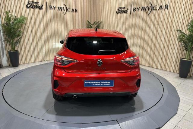 Renault Clio image 8