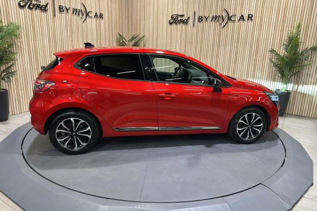 Renault Clio image 2