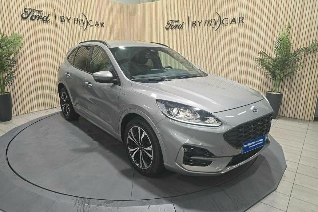 Ford Kuga image 3