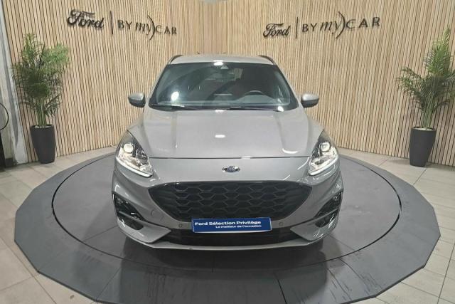 Ford Kuga image 2