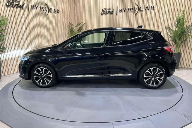 Renault Clio image 9