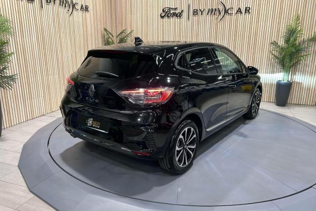 Renault Clio image 1