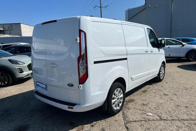 Ford Transit Custom image 4