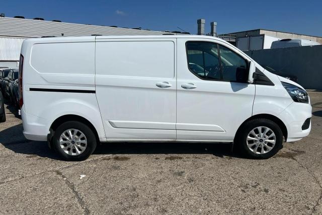 Ford Transit Custom image 9