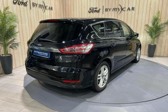 Ford S-Max image 1