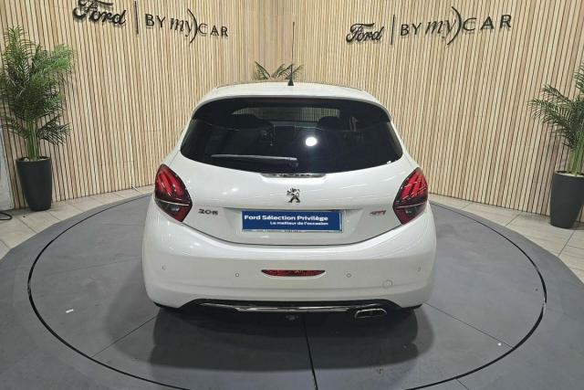 Peugeot 208 image 4