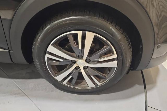 Peugeot 3008 image 3