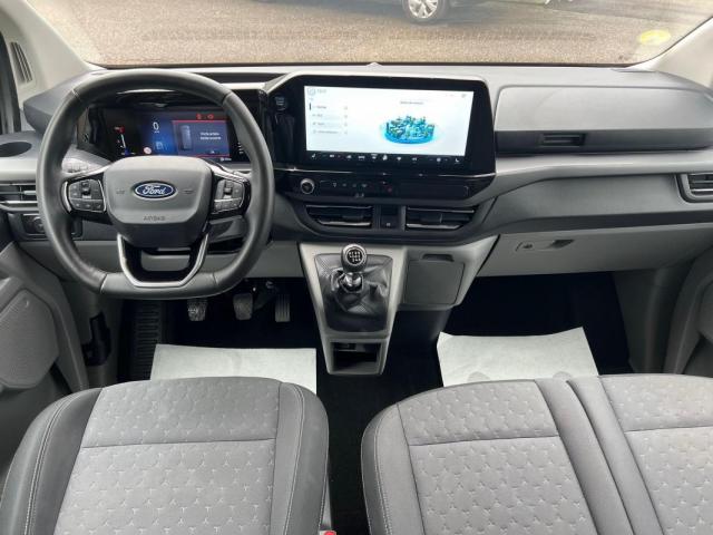 Ford Tourneo image 1