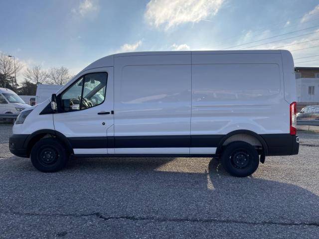 Ford Transit image 9