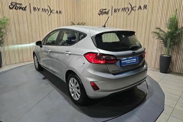 Ford Fiesta image 4