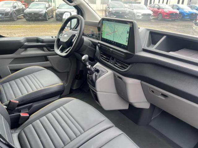 Ford Transit Custom image 2