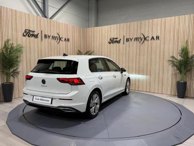 Volkswagen Golf image 8