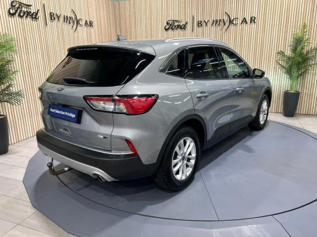 Ford Kuga image 3