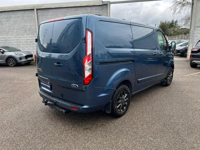 Ford Transit Custom image 2