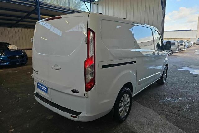 Ford Transit Custom image 4