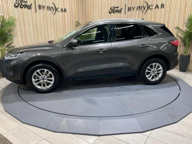 Ford Kuga image 3