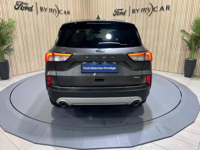 Ford Kuga image 4