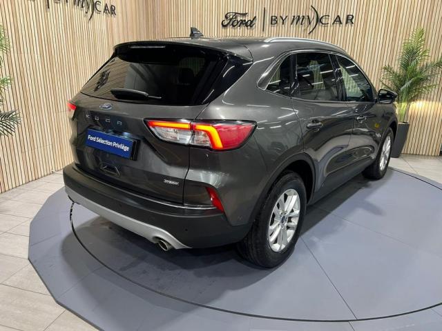 Ford Kuga image 9