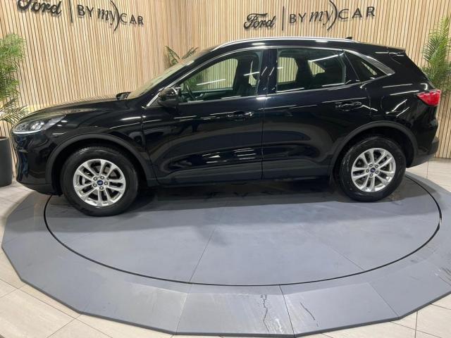 Ford Kuga image 4