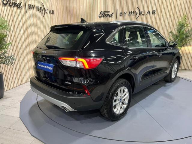 Ford Kuga image 3