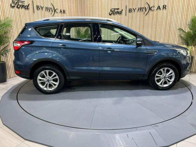 Ford Kuga image 9