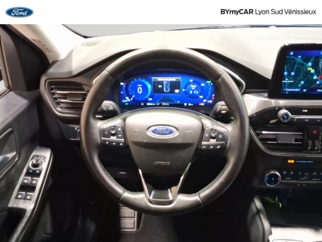 Ford Kuga image 2