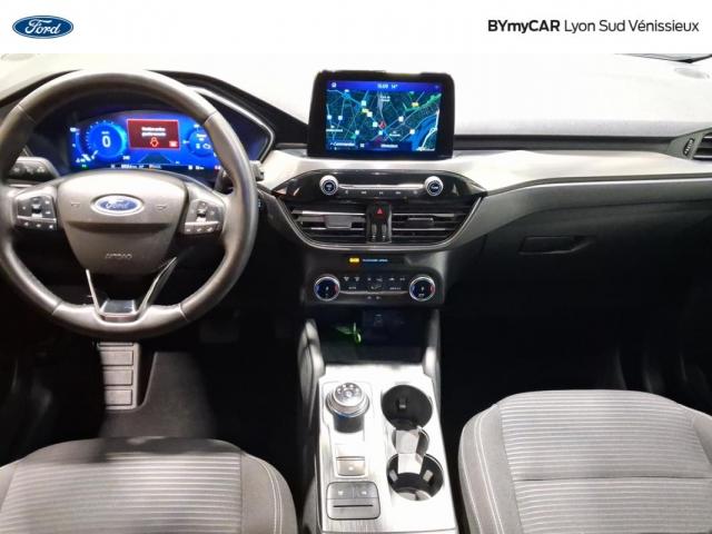Ford Kuga image 4