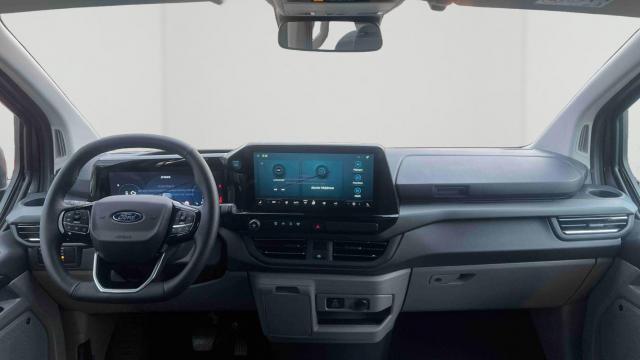 Ford Tourneo image 8