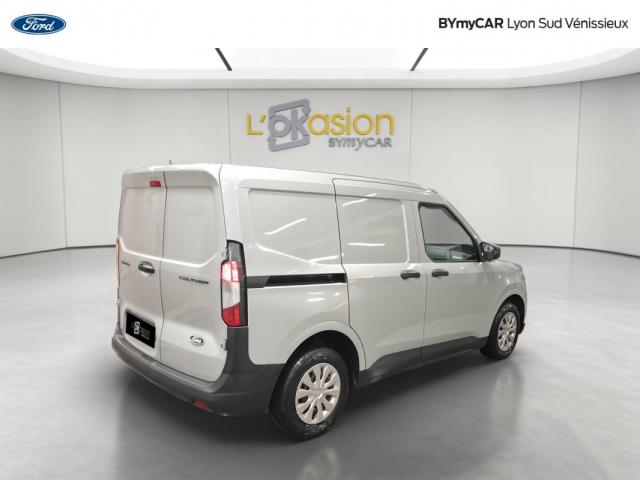 Ford Transit Courier image 1