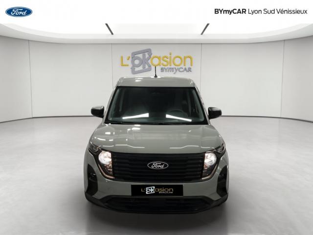 Ford Transit Courier image 8