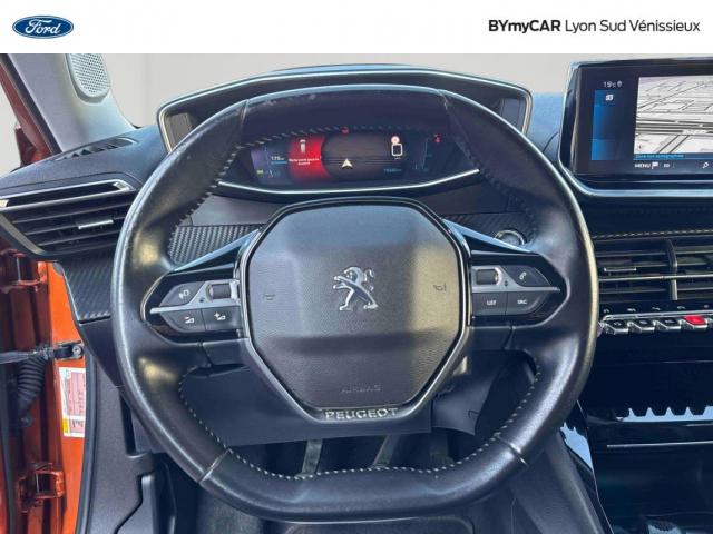 Peugeot 2008 image 8
