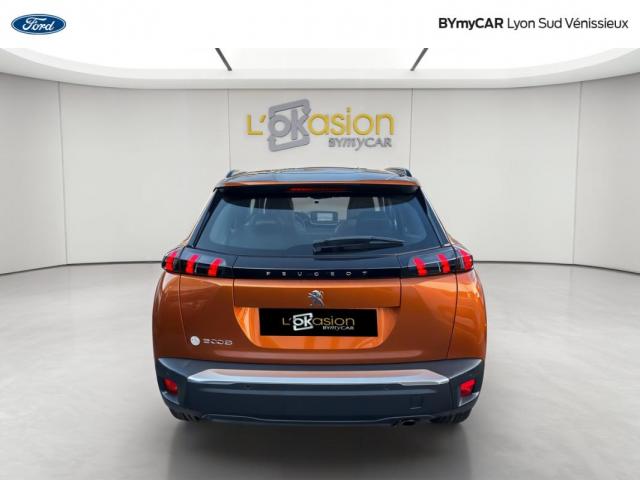 Peugeot 2008 image 1