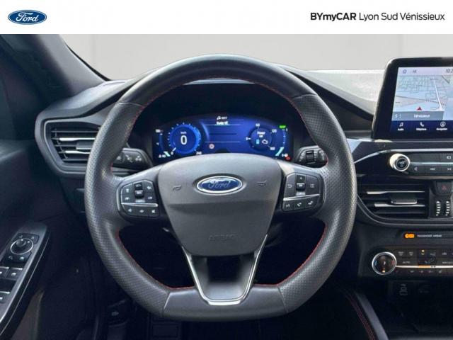 Ford Kuga image 6