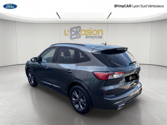 Ford Kuga image 4