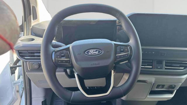 Ford Transit Custom image 4