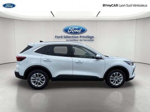 Ford Kuga image 3